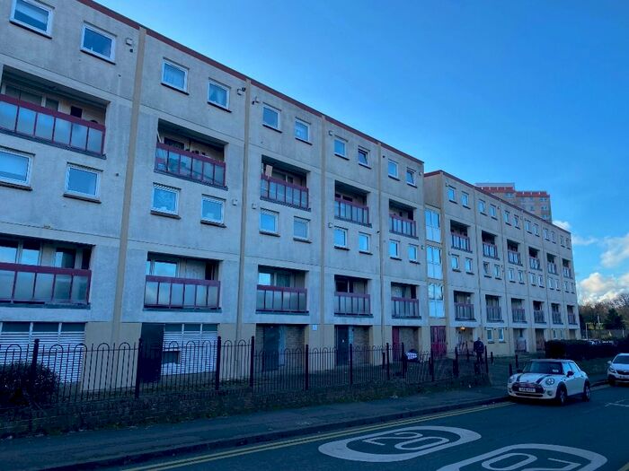 2 Bedroom Flat To Rent In Craigour Drive, Little France, Edinburgh, EH17