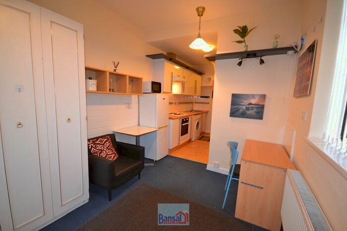 1 Bedroom Flat To Rent In Minster Road, Coventry, CV1