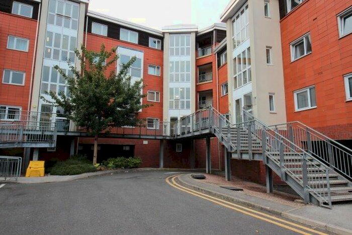 2 Bedroom Flat To Rent In Nautica, Selby, YO8