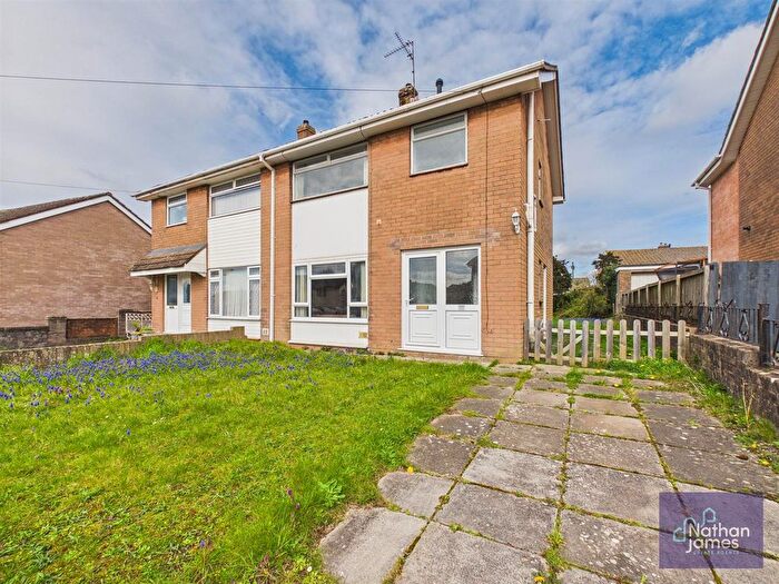 3 Bedroom Semi-Detached House For Sale In Tennyson Road, Caldicot, NP26