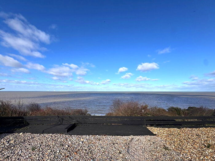 2 Bedroom Detached Bungalow For Sale In Reculver Drive, Herne Bay, Kent, CT6