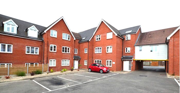 2 Bedroom Flat To Rent In Bramford Road, Ipswich, Suffolk, IP1