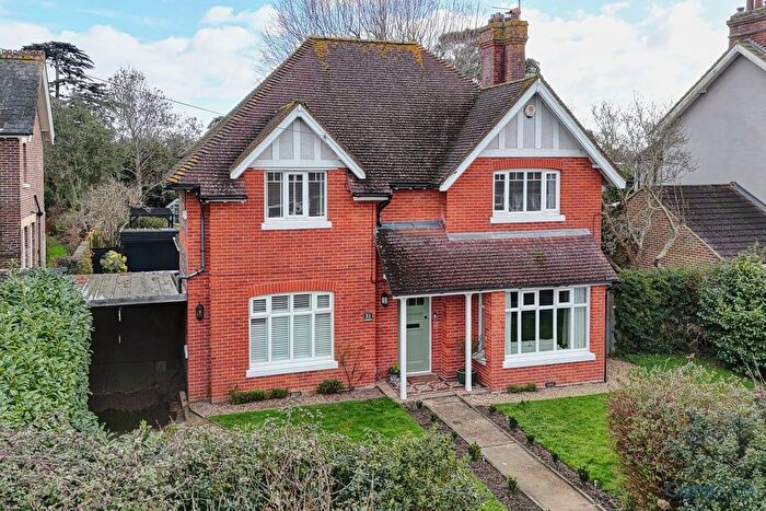 4 Bedroom Detached House For Sale In Ersham Road, Hailsham, BN27