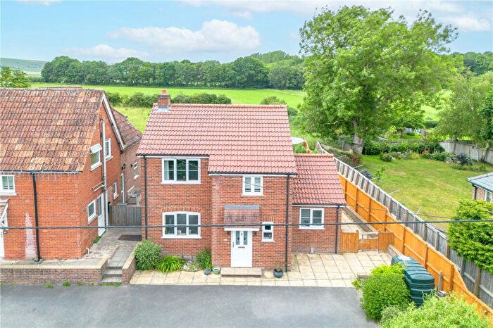 3 Bedroom Detached House For Sale In The Hollow, Chirton, Devizes, SN10