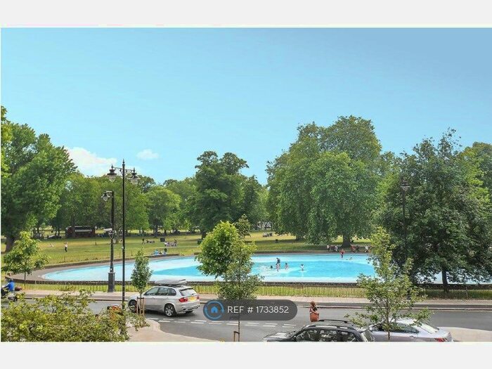 2 Bedroom Flat To Rent In The Pavement, London, SW4