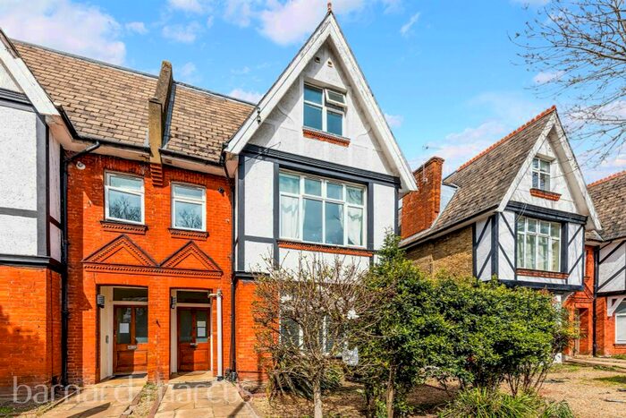 1 Bedroom Flat To Rent In Berrylands Road, Berrylands, Surbiton, KT5