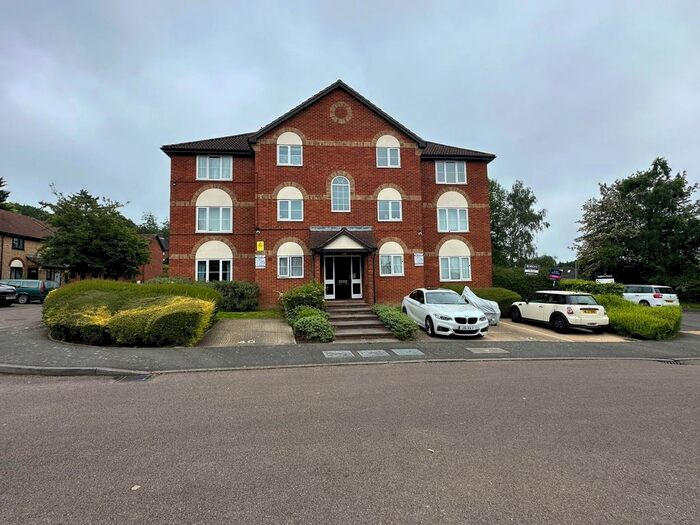 Studio To Rent In Columbus Gardens, Northwood, HA6