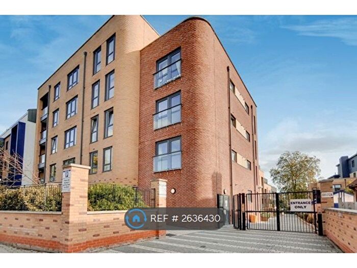 2 Bedroom Flat To Rent In London Road, Isleworth, TW7