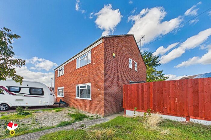 3 Bedroom Semi Detached House For Sale In Courtfield Road, Quedgeley, GL2
