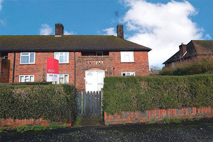 2 Bedroom Maisonette For Sale In Whitedown, Alton, Hampshire, GU34