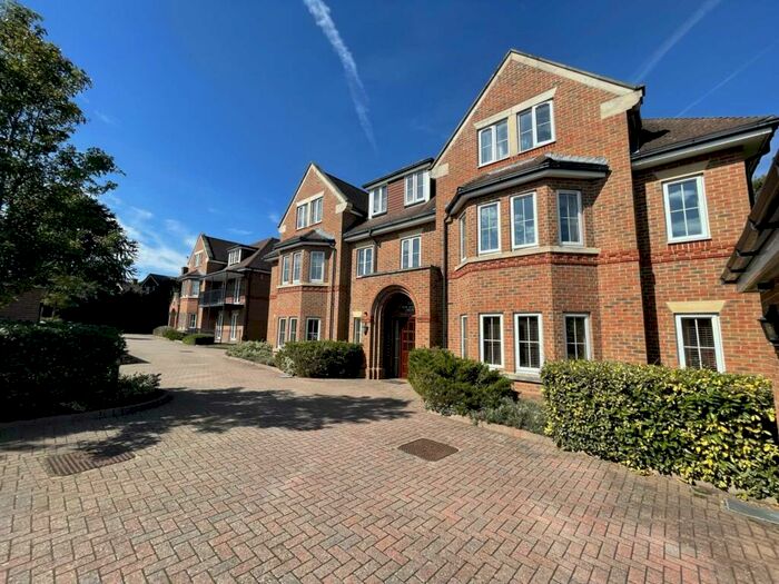 2 Bedroom Apartment To Rent In Aldershot Road, Church Crookham, Fleet, GU52