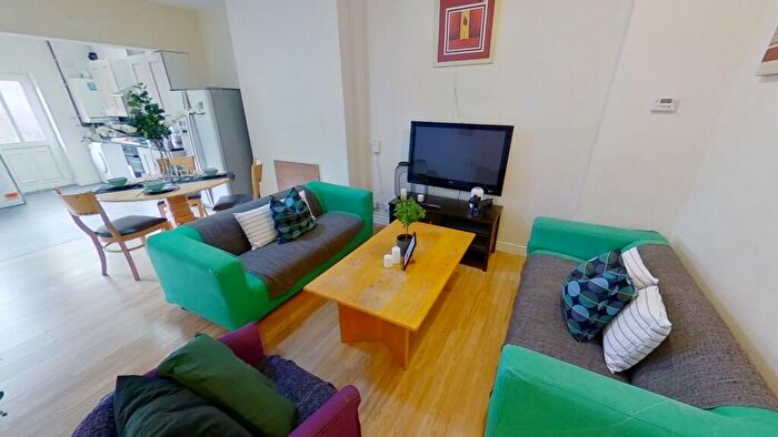 Property To Rent In Castle Boulevard, Nottingham, Nottinghamshire, NG7