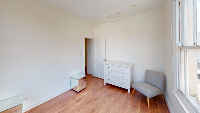 1 Bedroom Flat To Rent In Apartment C Beedham House, Derby Road, Nottingham, Nottinghamshire, NG7