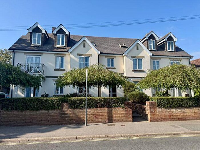 1 Bedroom Flat To Rent In Bank House, Hayling Island., PO11