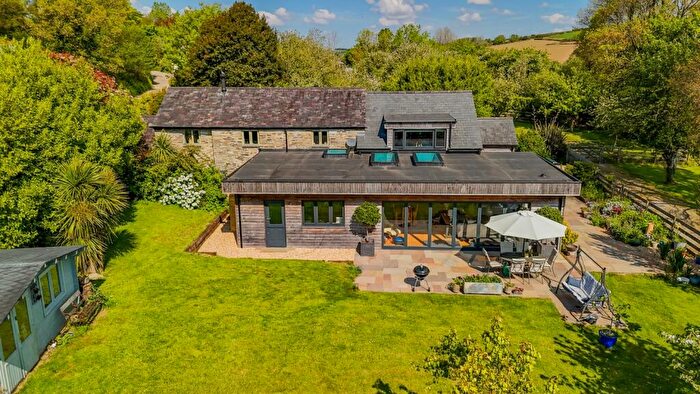 4 Bedroom Character Property For Sale In Polmear Hill, Nr Fowey, Cornwall, PL24