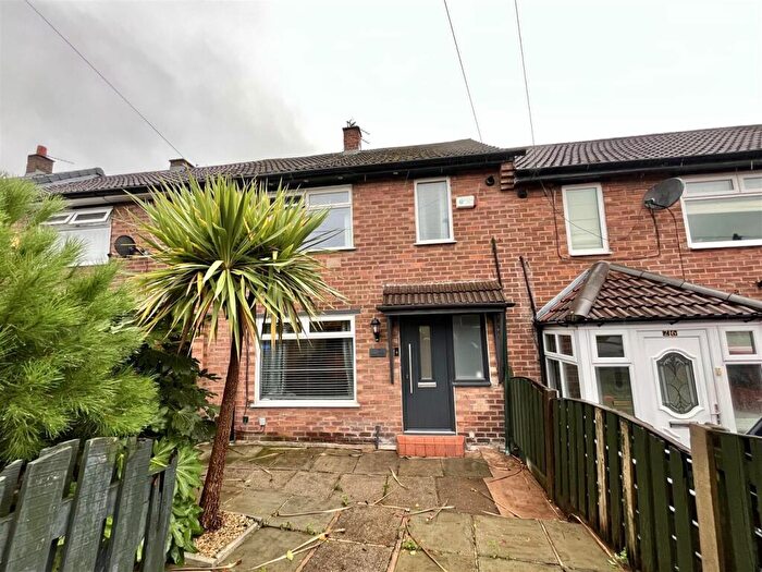 2 Bedroom Terraced House For Sale In Hazelhurst Road, Ashton-Under-Lyne, OL6