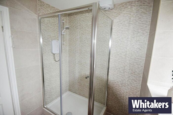 2 Bedroom Apartment To Rent In High Trees Mount, Sutton, HU8