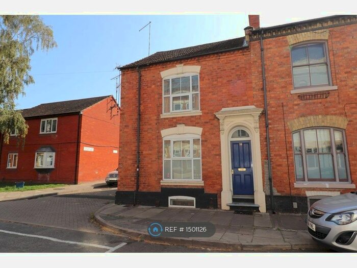 3 Bedroom Terraced House To Rent In Colwyn Road, Northampton, NN1