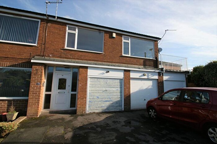 2 Bedroom Flat To Rent In Primley Park Road, Leeds, West Yorkshire, Uk, LS17