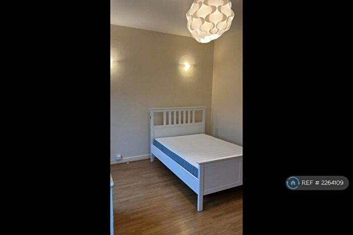 2 Bedroom Flat To Rent In Chapel Market, London, N1