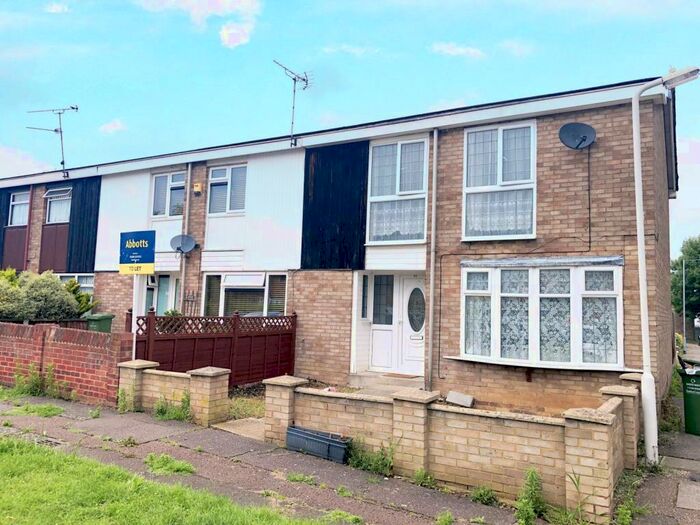 3 Bedroom House To Rent In Barstable East, Basildon, SS14