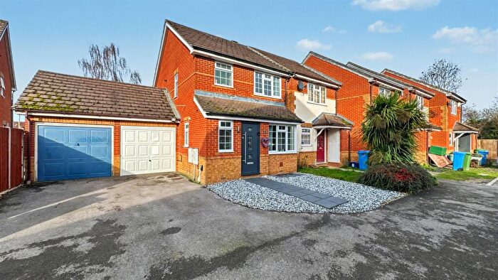 3 Bedroom House For Sale In The Topiary, Farnborough, GU14