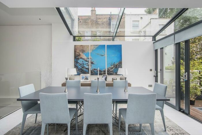 4 Bedroom Terraced House To Rent In Oakfield Street, SW10