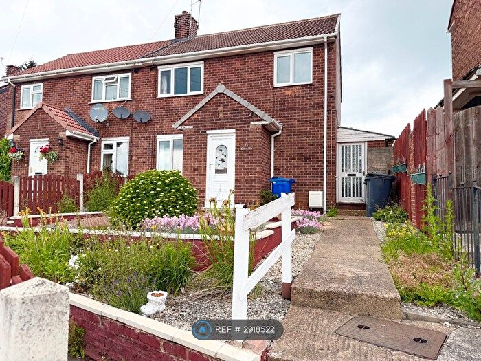 3 Bedroom Semi-Detached House To Rent In Cedar Avenue, Mexborough, S64