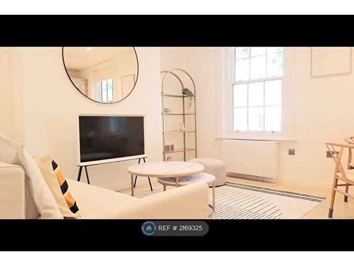 1 Bedroom Flat To Rent In Maxclif House, London, W1T