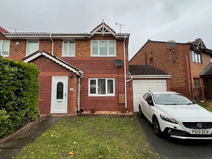3 Bedroom Semi-Detached House For Sale In Foxwood Drive, Wrexham, LL14