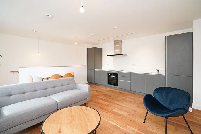 2 Bedroom Flat To Rent In Cutlers Gardens, Sheffield, S3