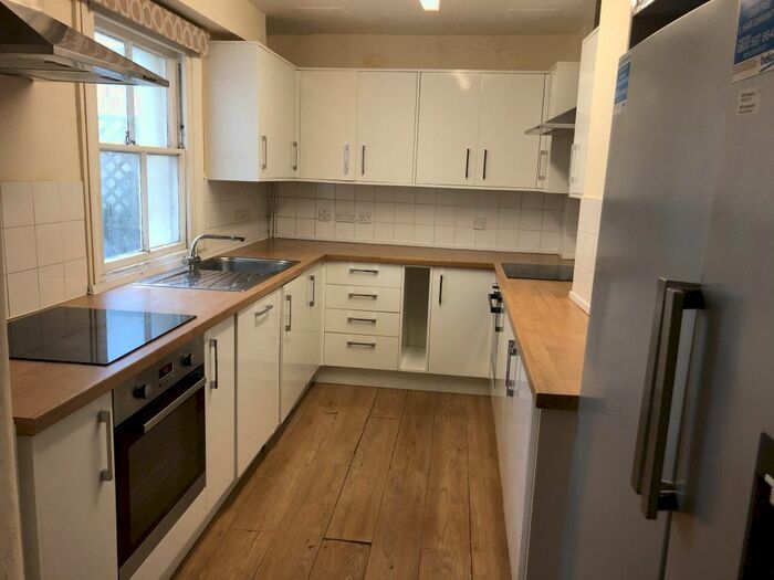 6 Bedroom Terraced House To Rent In Eastern Road, Brighton, BN2