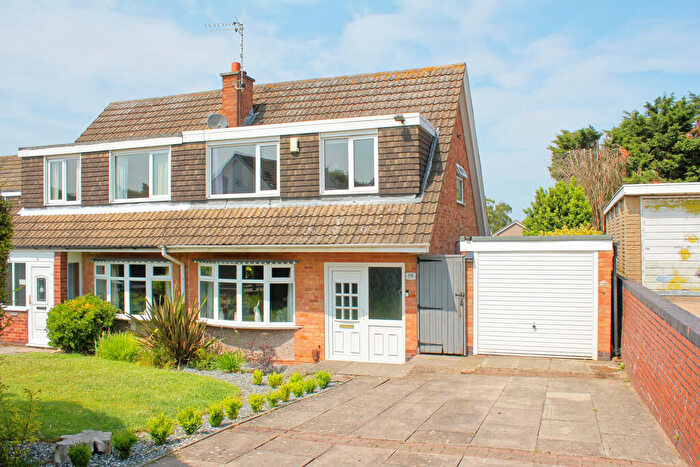 3 Bedroom Semi-Detached House For Sale In Amanda Road, Glen Parva, Leicester, LE2