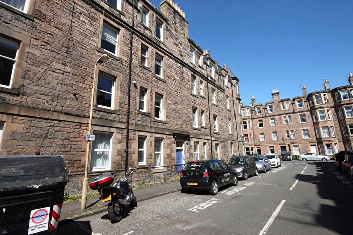 1 Bedroom Flat To Rent In Millar Place, Morningside, Edinburgh, EH10