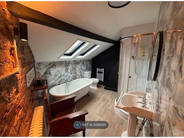 3 Bedroom Semi-Detached House To Rent In Castle Road, Scarborough, YO11