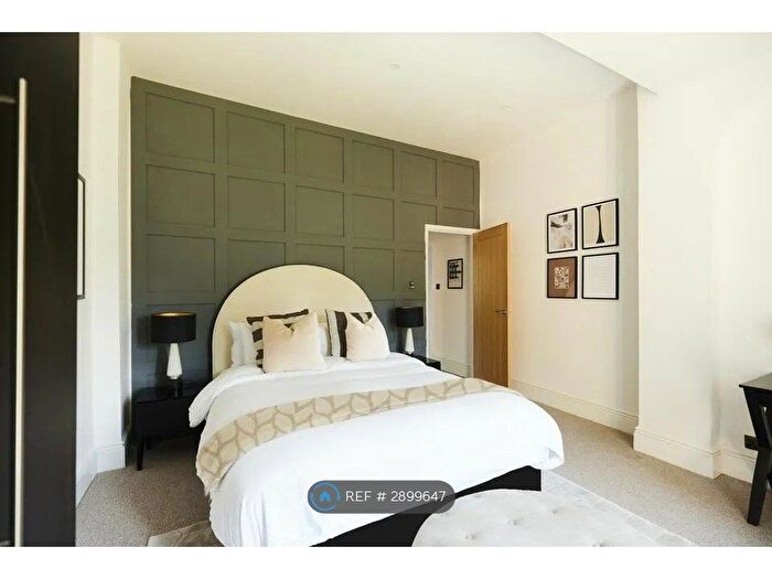 2 Bedroom Flat To Rent In Conyers Road, London, SW16