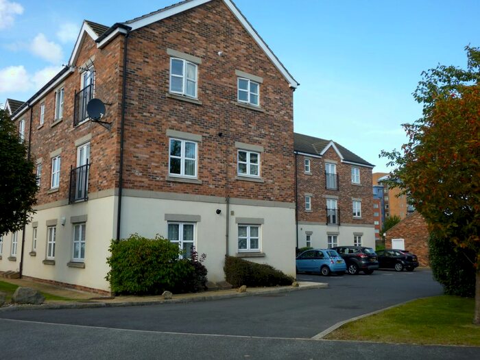 2 Bedroom Flat To Rent In Temple Court, Wakefield, WF1
