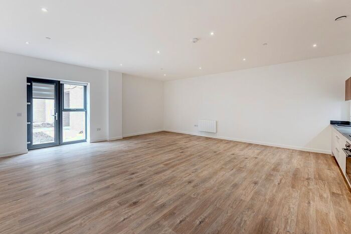 1 Bedroom Flat To Rent In North Star House, North Star Avenue, Swindon, SN2