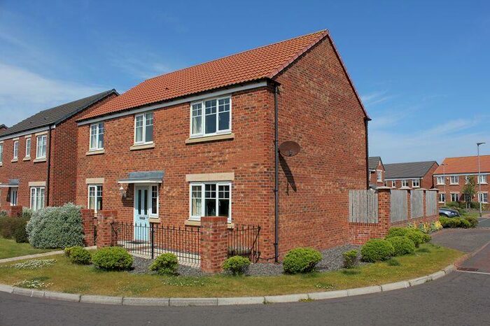 4 Bedroom Detached House For Sale In Castle Drive, Seahouses, NE68