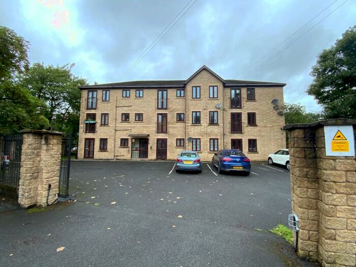 2 Bedroom Apartment To Rent In Knowl Street, Stalybridge, SK15