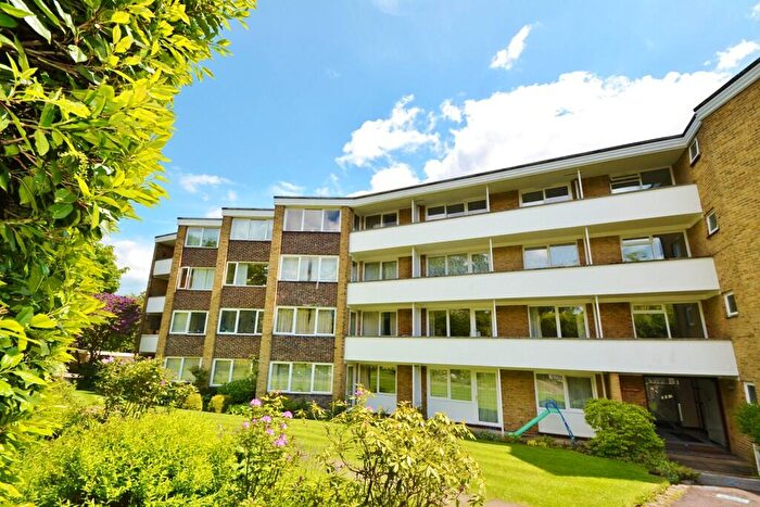 2 Bedroom Flat To Rent In Bassett, SO16