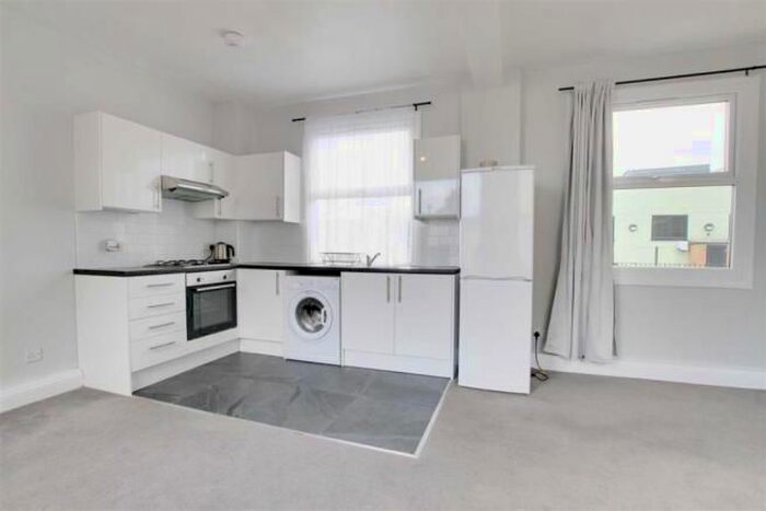 Studio To Rent In Third Avenue, London, E17