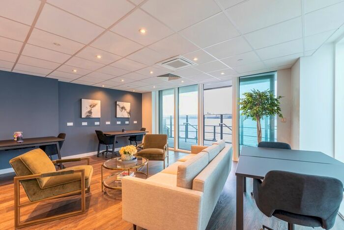 2 Bedroom Flat To Rent In Centenary Plaza, Southampton, SO19