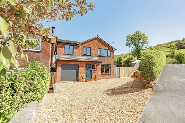 4 Bedroom Detached House For Sale In Lower Hey Lane, Mossley, OL5