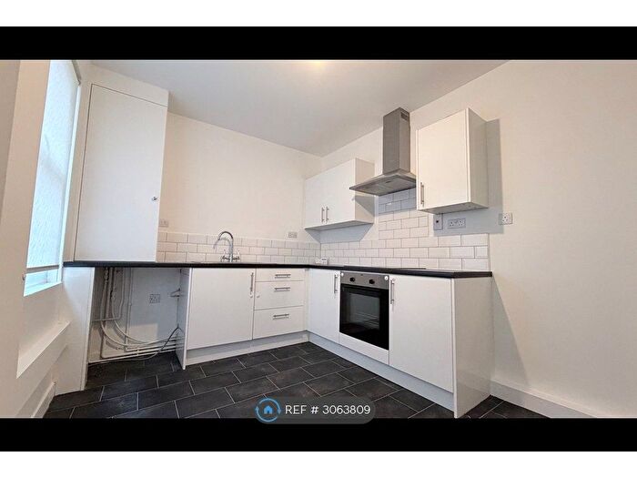 3 Bedroom Terraced House To Rent In Suburban Road, Liverpool, L6