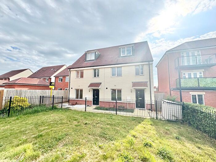 3 Bedroom Property To Rent In Calico Street, Andover, SP11