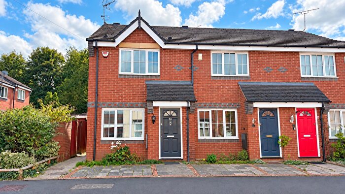 2 Bedroom End Of Terrace House For Sale In Chapel Street, Stourbridge, West Midlands, DY8