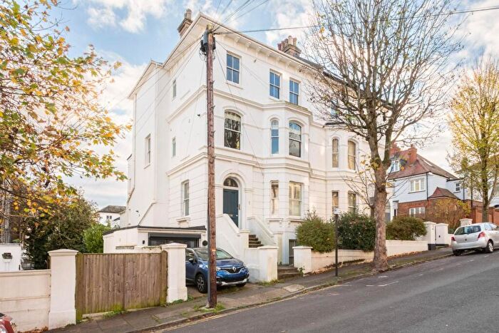2 Bedroom Apartment For Sale In Alfred Road, Brighton, BN1