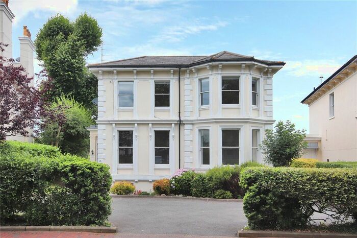 2 Bedroom Flat To Rent In Lansdowne Road, Tunbridge Wells, Kent, TN1