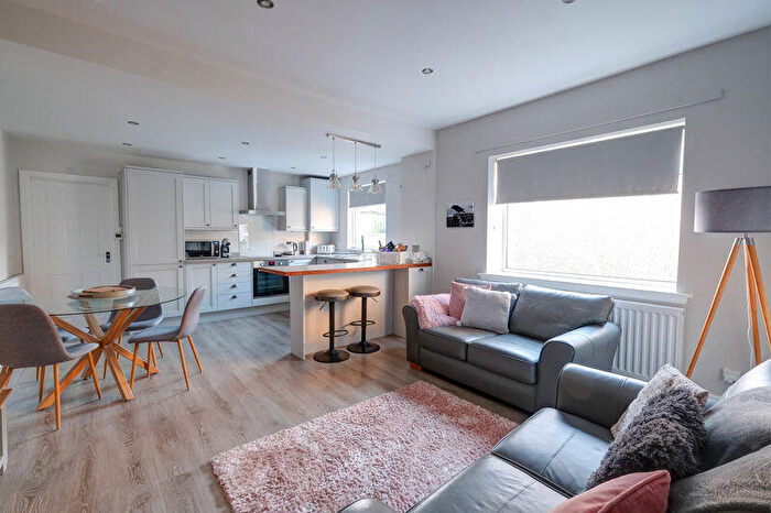 2 Bedroom Flat To Rent In Queen Street, Amble, NE65